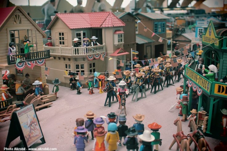 Diorama Playmobil - L'arrivée du cirque Buffalo Bill - Saulieu 2014