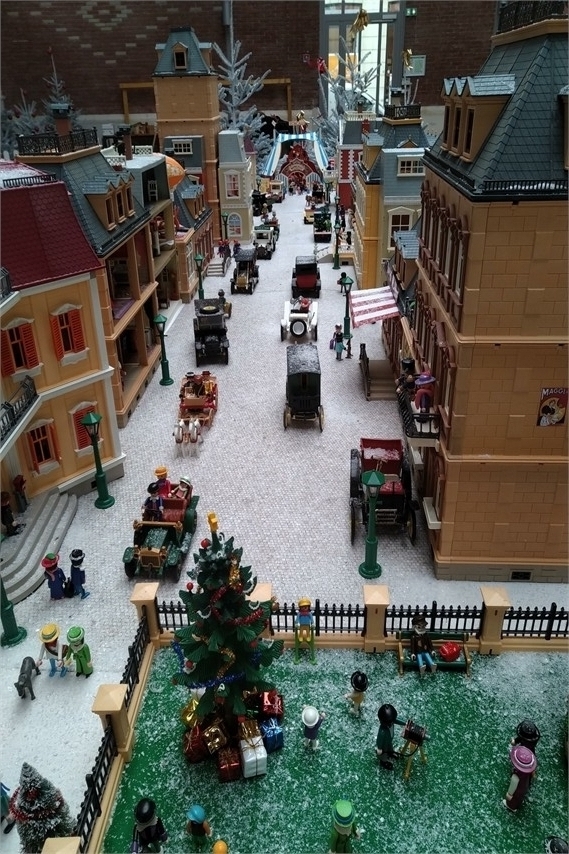 Exposition playmobil de noël à Châteaubriant en 2019 - Ville 1900