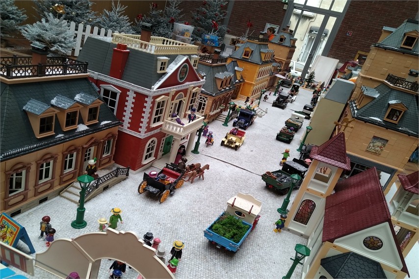 Exposition playmobil de noël à Châteaubriant en 2019 - Ville 1900 