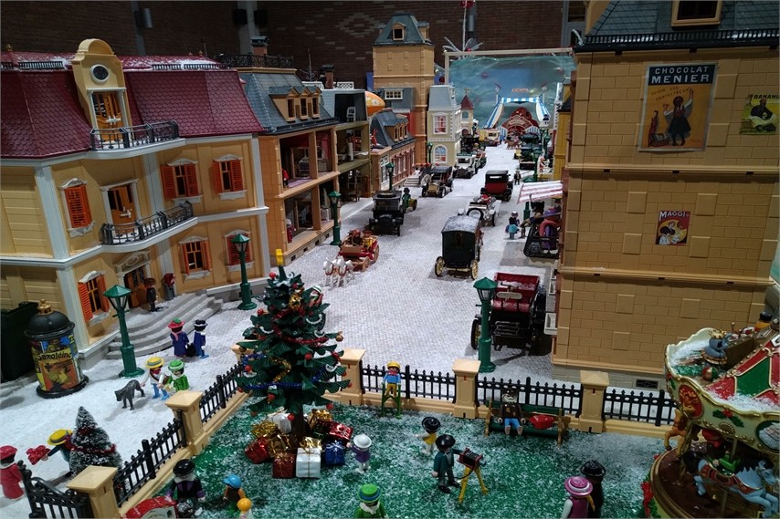 Exposition playmobil de noël à Châteaubriant en 2019 - Ville 1900 