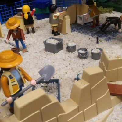 Exposition playmobil archeologie au musée de l'oise