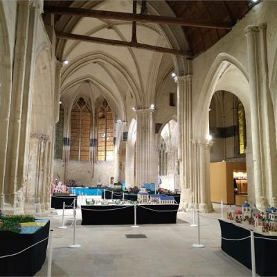 Exposition Playmobil dans l'église Saint Pierre de Senlis en 2019