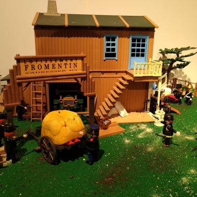 Exposition playmobil gendarmerie - arrestation de Bonnot  en 1912