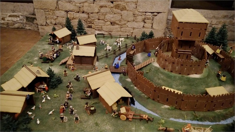 Exposition playmobil sur l'histoire - château motte