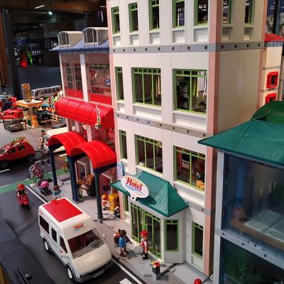 Exposition Playmobil au salon de l'Auto 2023 - Mégacité Amiens