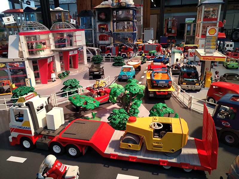 Exposition Playmobil au salon de l'Auto 2023 - Mégacité Amiens