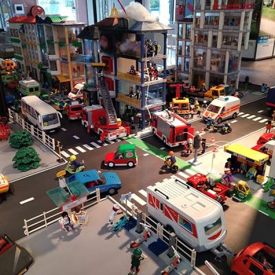 Exposition Playmobil au salon de l'Auto 2023 - Mégacité Amiens