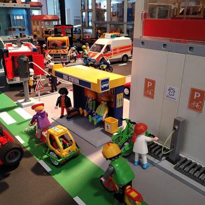 Exposition Playmobil au salon de l'Auto 2023 - Mégacité Amiens