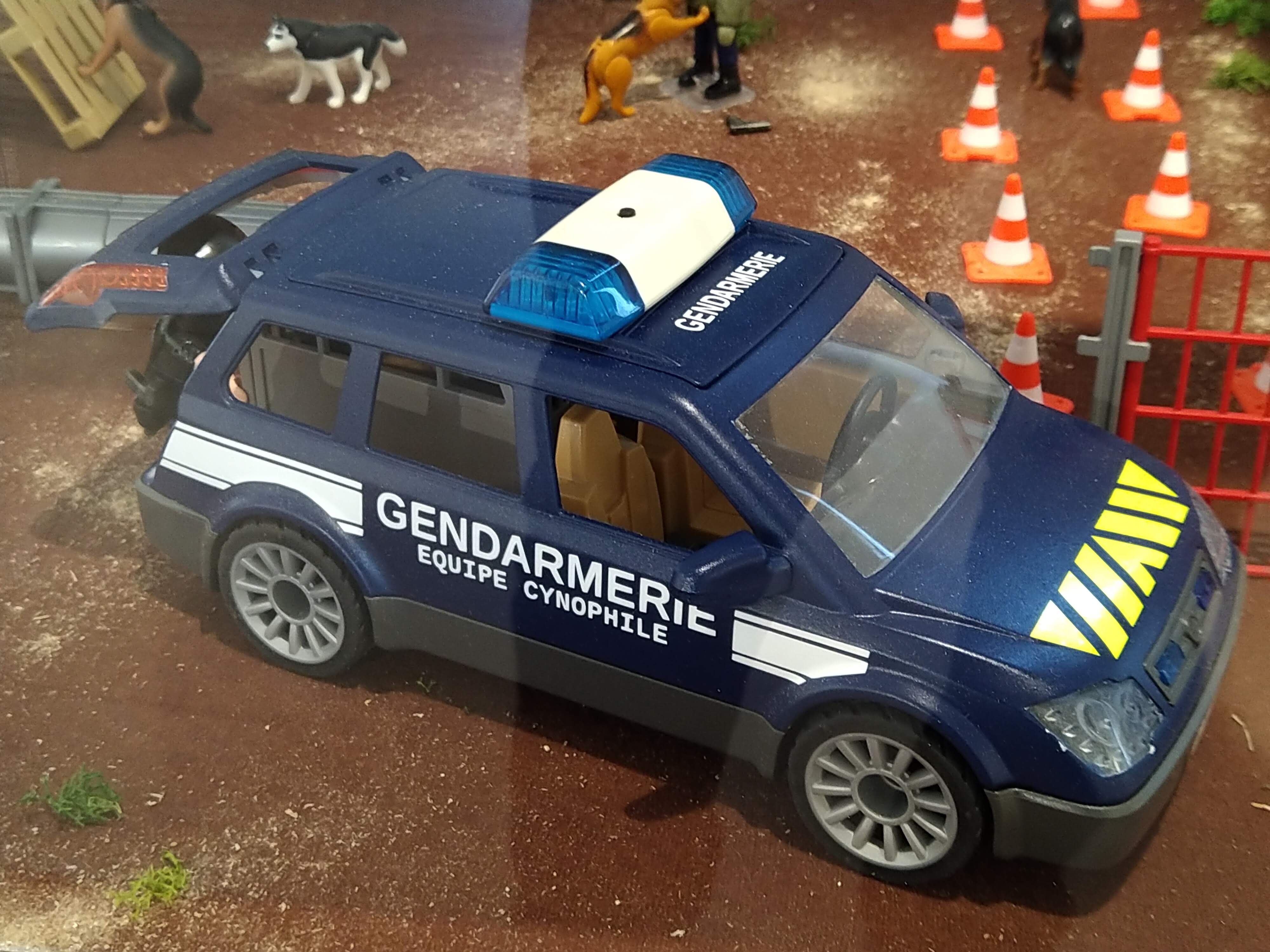 Gendarmerie véhicule cynophile en playmobil