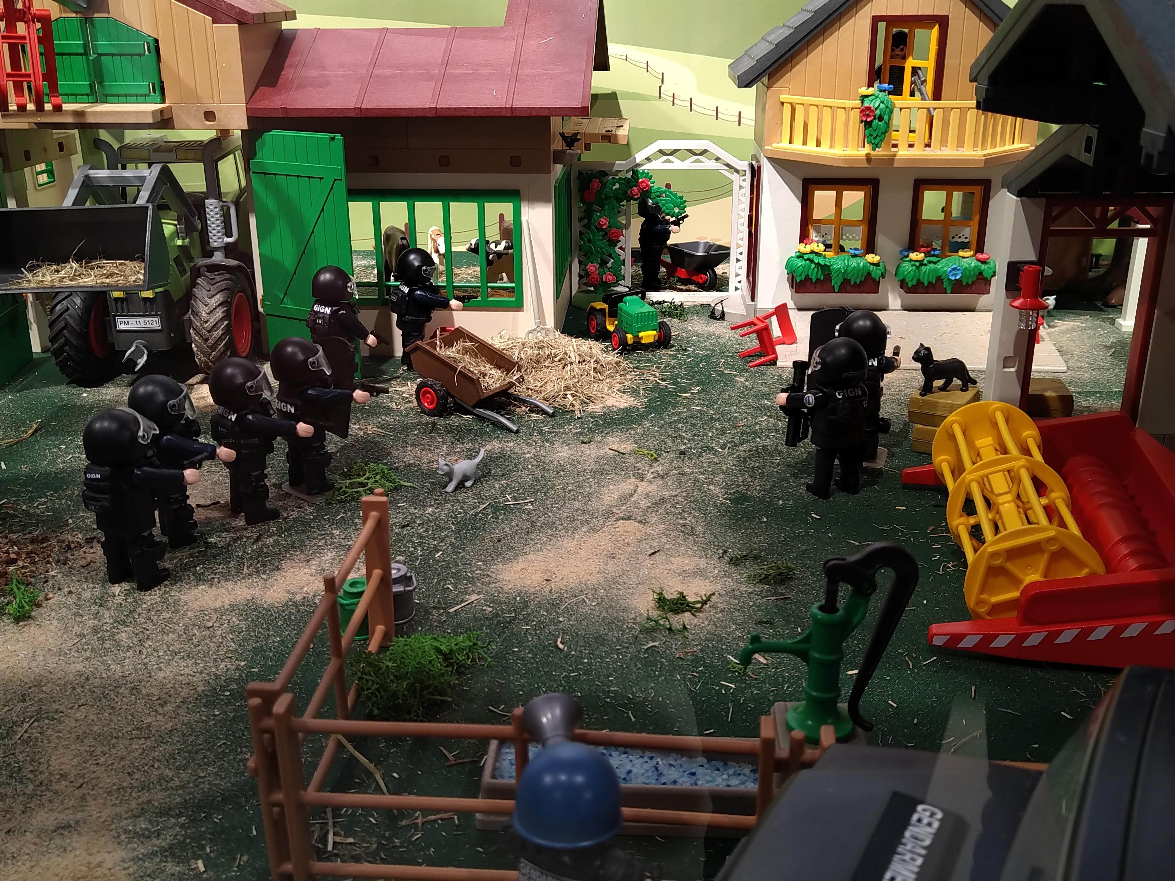 Gendarmerie intervention du GIGN en playmobil