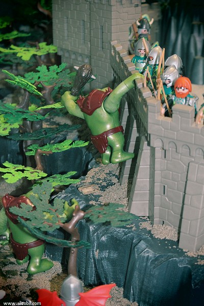 L'invasion diorama d'inspiration Heroïc Fantasy en Playmobil