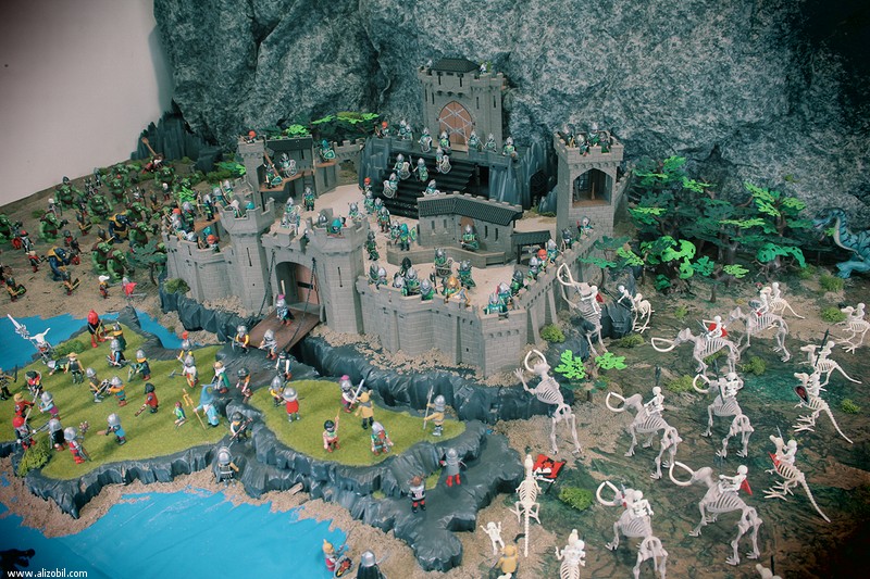 L'invasion diorama d'inspiration Heroïc Fantasy en Playmobil