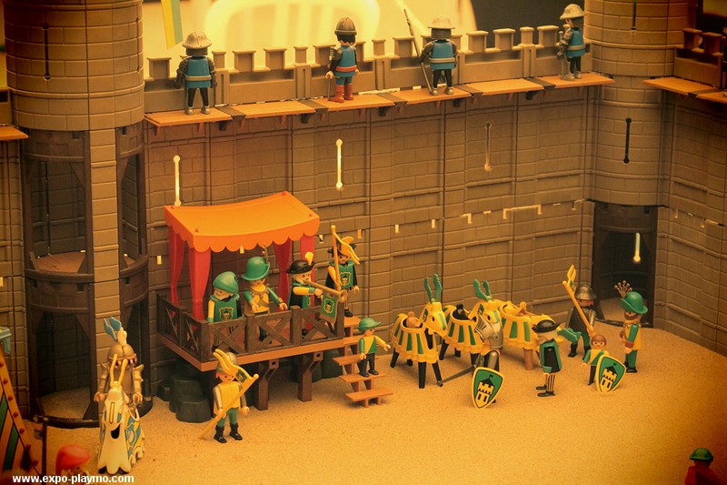 Joutes au moyen-age diorama réalisé en Playmobil