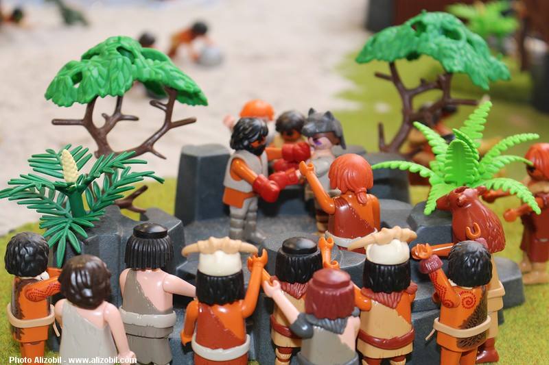 Diorama Les Jeux Préhistoriques en Playmobil