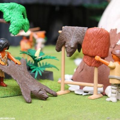 Diorama Les Jeux Préhistoriques en Playmobil