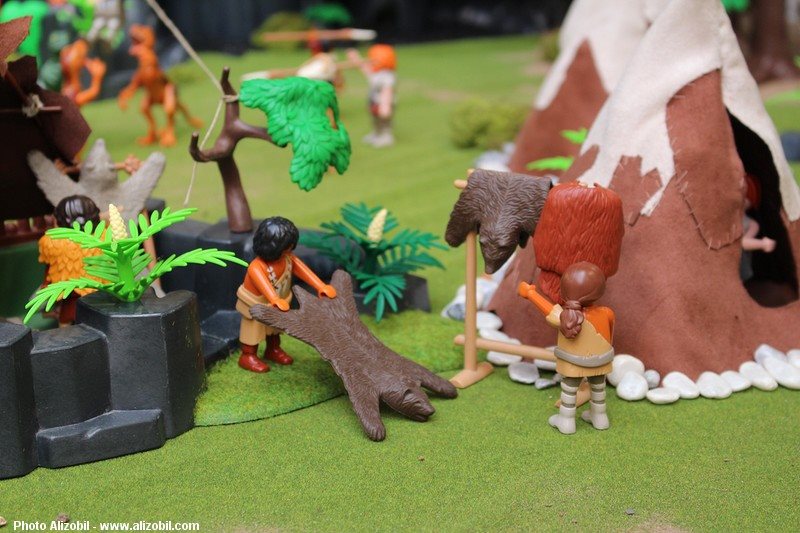 Diorama Les Jeux Préhistoriques en Playmobil