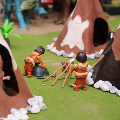 Diorama Les Jeux Préhistoriques en Playmobil