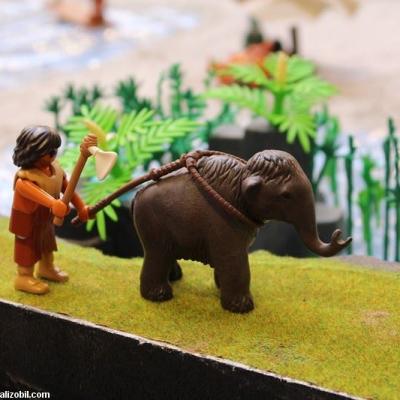 Diorama Les Jeux Préhistoriques en Playmobil