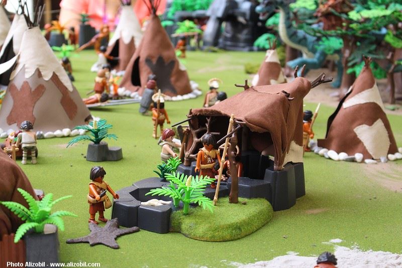 Diorama Les Jeux Préhistoriques en Playmobil