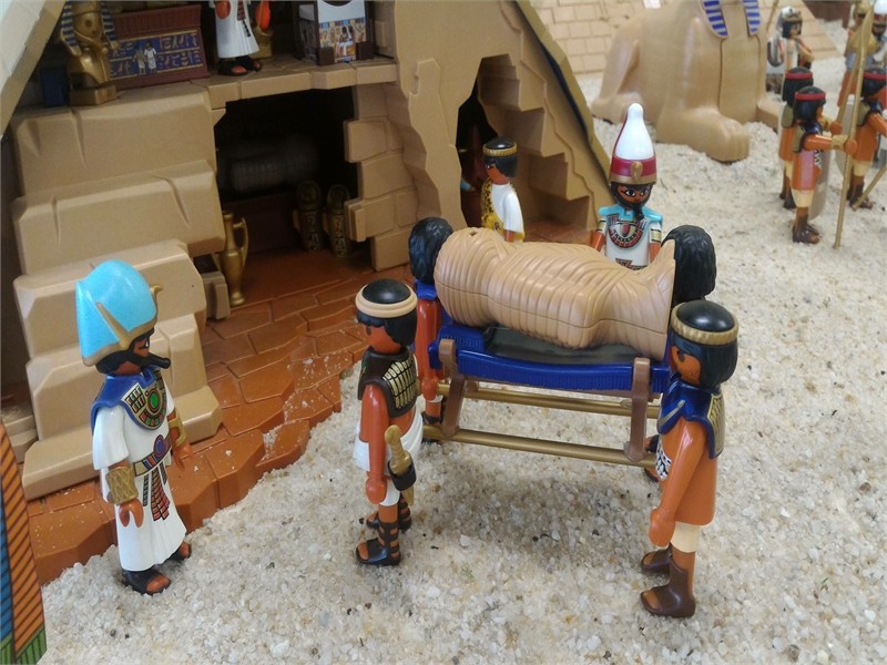 Exposition Playmobil au Musee de l'archéologie et de l'antiquité de l'Oise