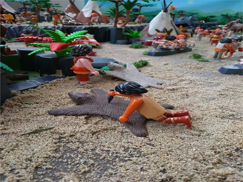 La préhistoire en Playmobil entre humour et faits historiques