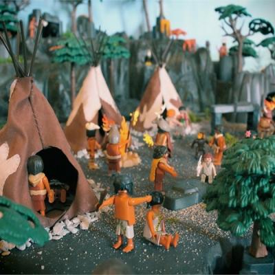 La préhistoire en Playmobil entre humour et faits historiques