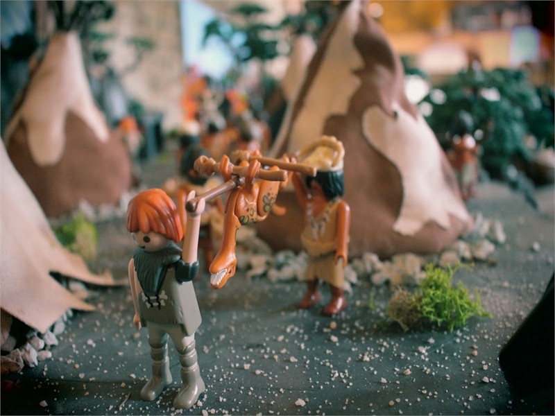 La préhistoire en Playmobil entre humour et faits historiques