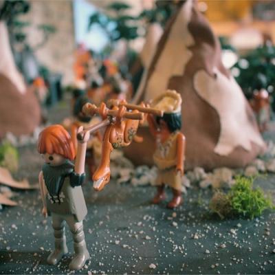 La préhistoire en Playmobil entre humour et faits historiques