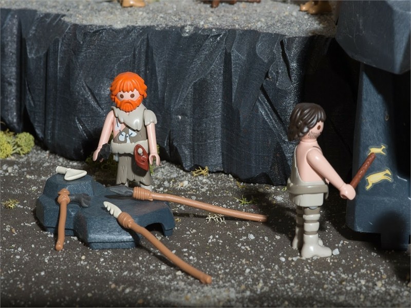 La préhistoire en Playmobil entre humour et faits historiques