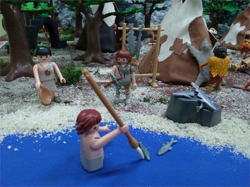 La préhistoire en Playmobil entre humour et faits historiques