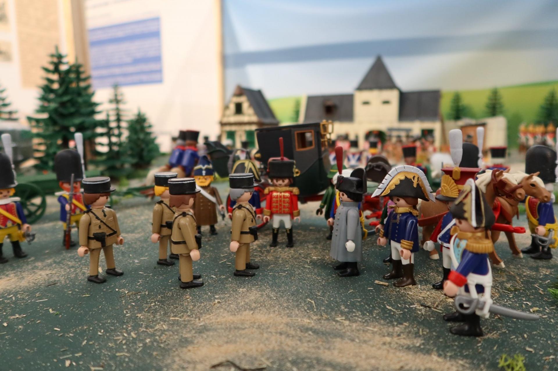 Napoleon en playmobil exposition dominique bethune saint tropez