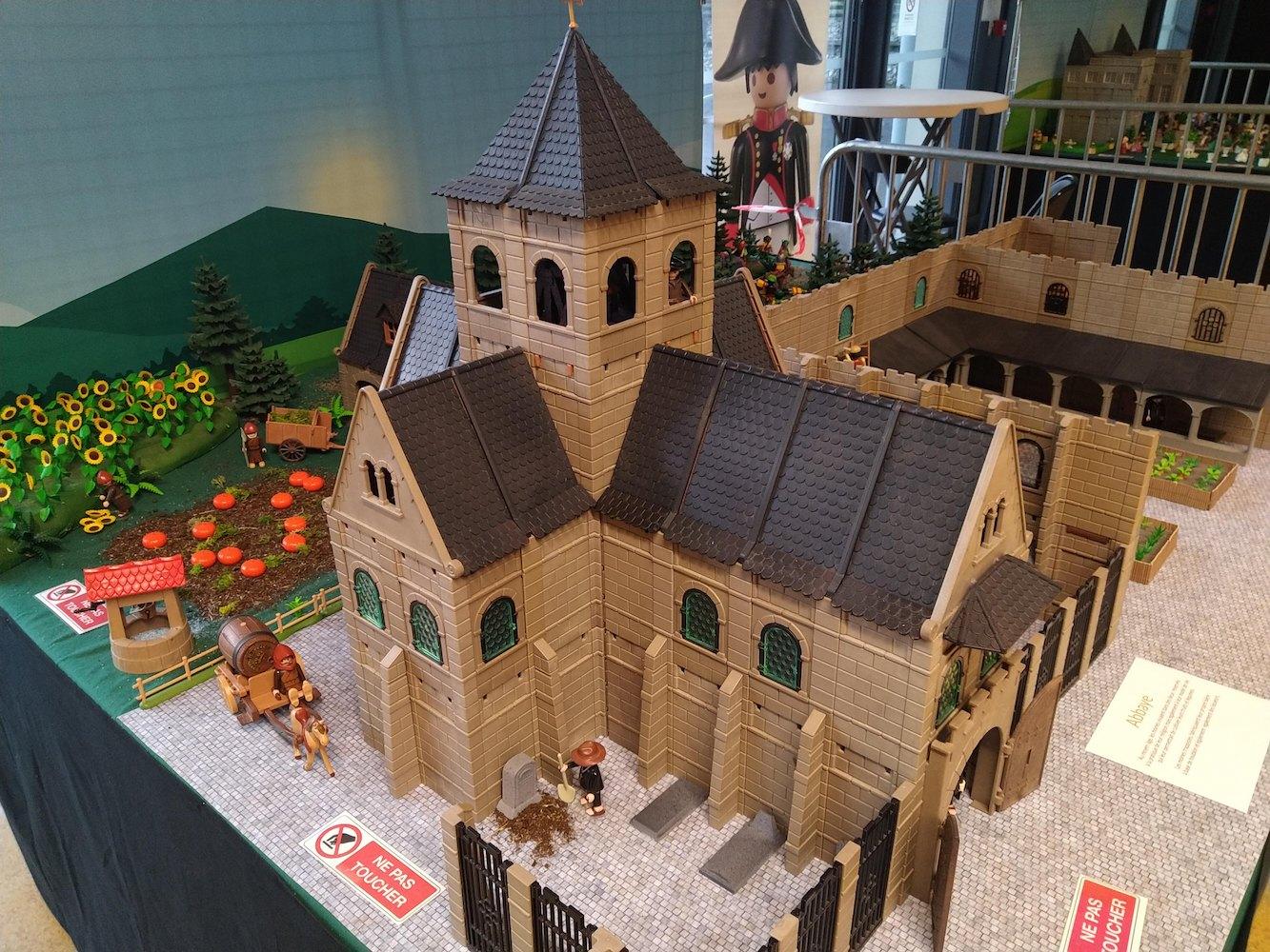 Petite abbaye playmobil dominique bethune web