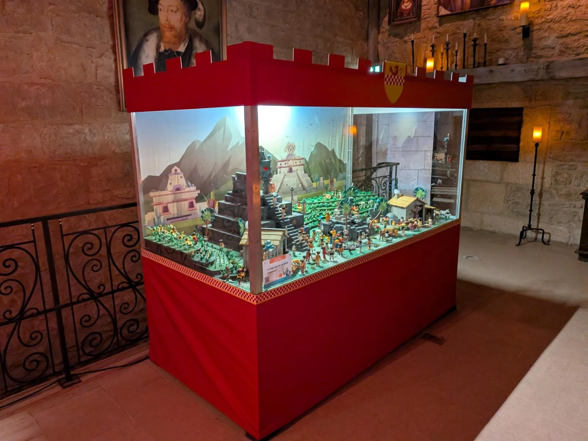 Vitrine diorama sedan maya